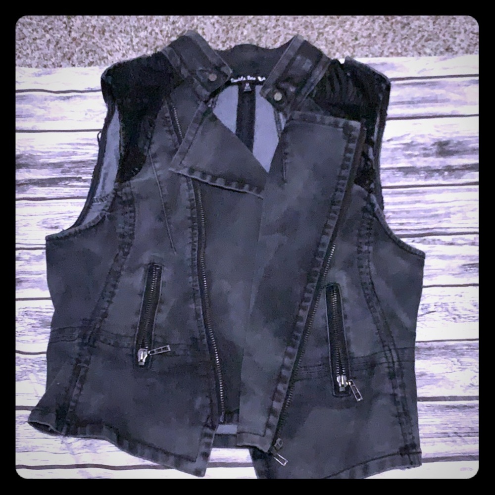 Double Zero Vest